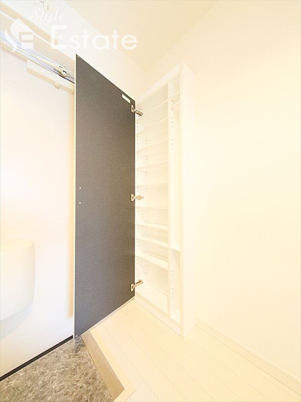 シューズボックス