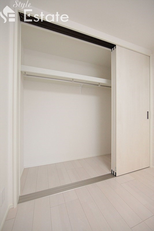 クローゼット 同仕様物件内装