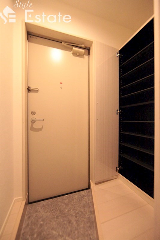 玄関 同仕様物件内装