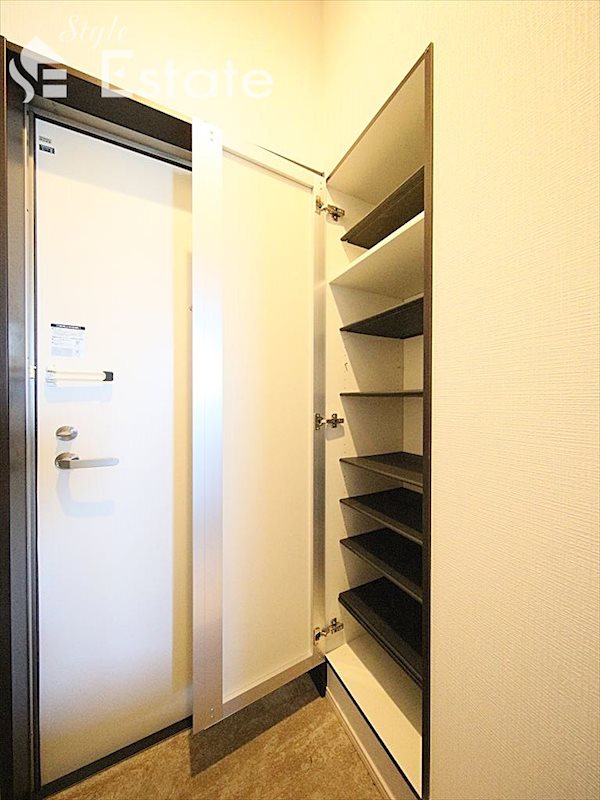 シューズボックス