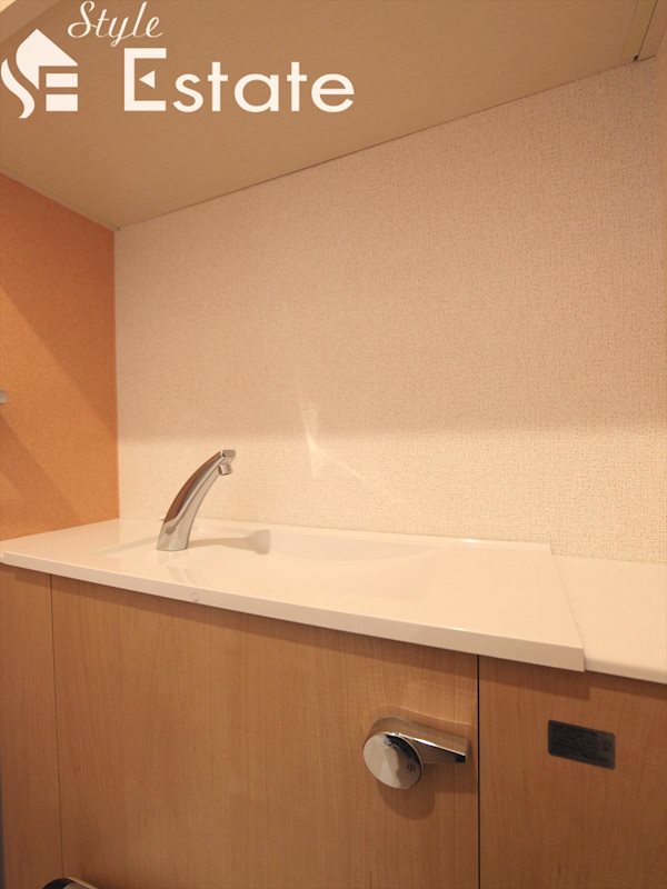 手洗い場★温水洗浄便座付シャワートイレ