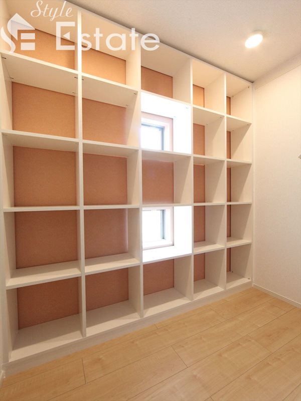 物置スペース★階段