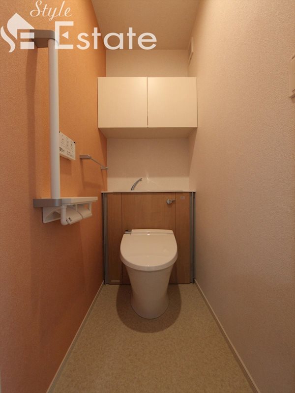 温水洗浄便座付シャワートイレ