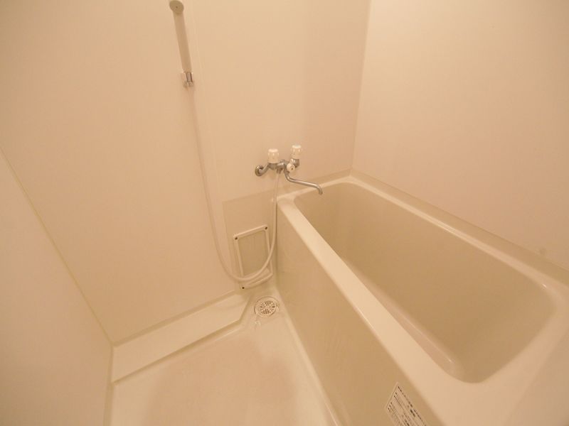 バスルーム(トイレお風呂別々)