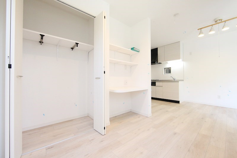 クローゼット+棚