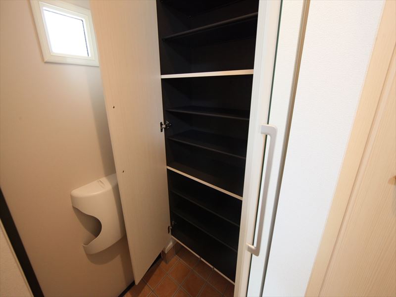 同施工会社内装