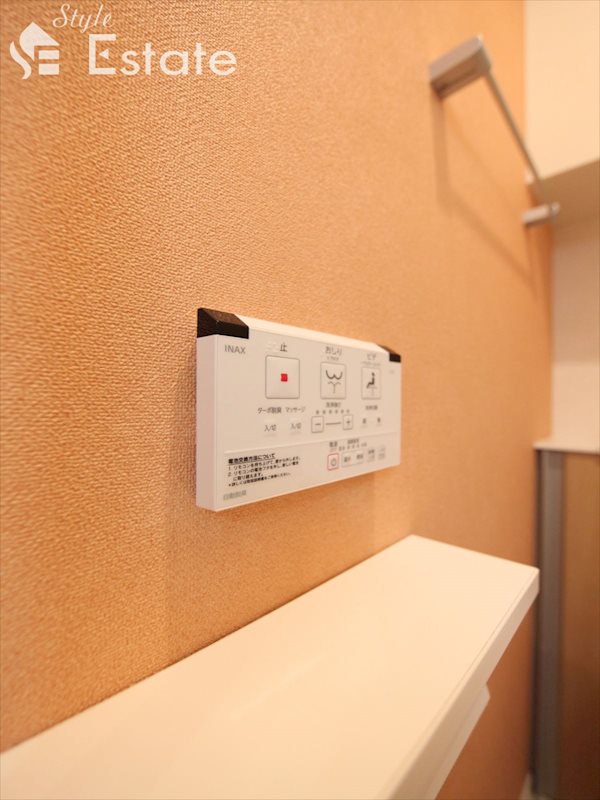 ウォシュレット付★温水洗浄便座付シャワートイレ