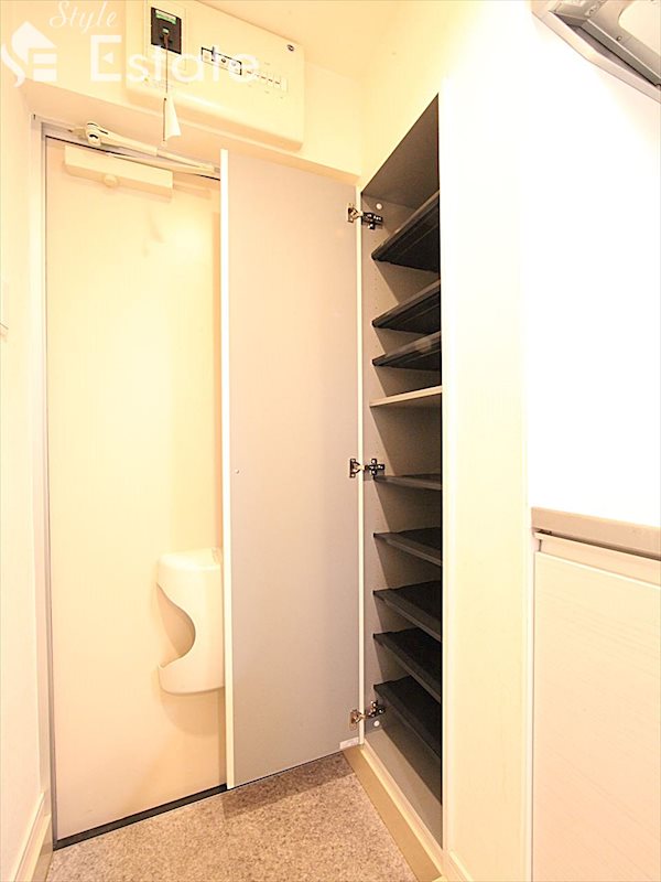 シューズボックス