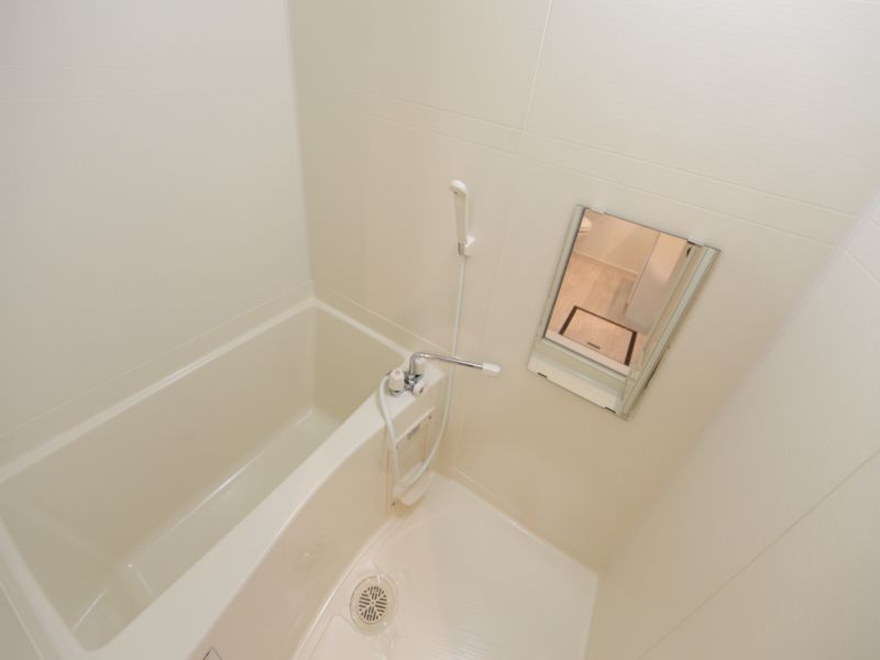 バスルーム(トイレお風呂別々)