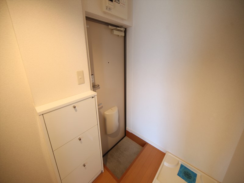 玄関スペースシューズBOX付