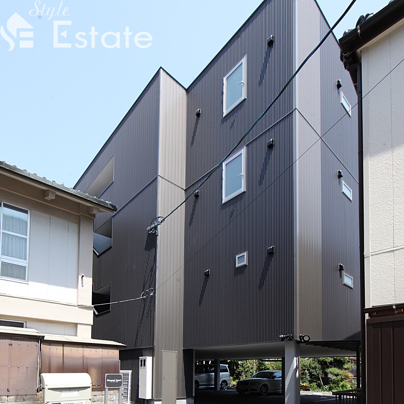 ブローバルコート名西