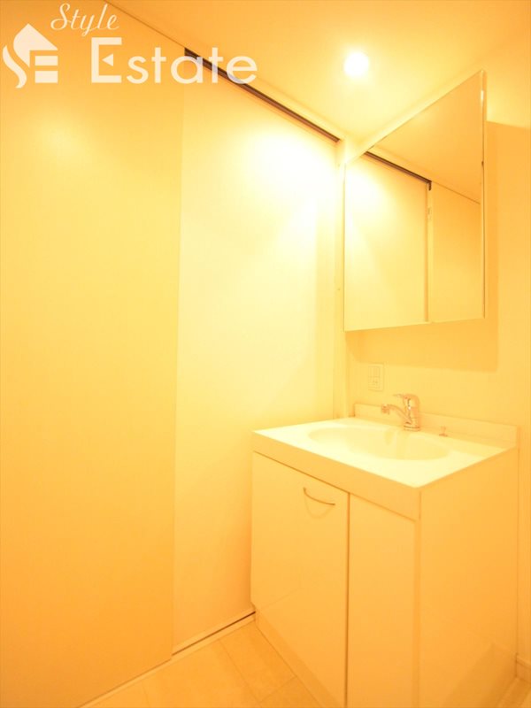 独立洗面台シャンプードレッサー付