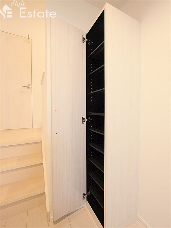 シューズボックス