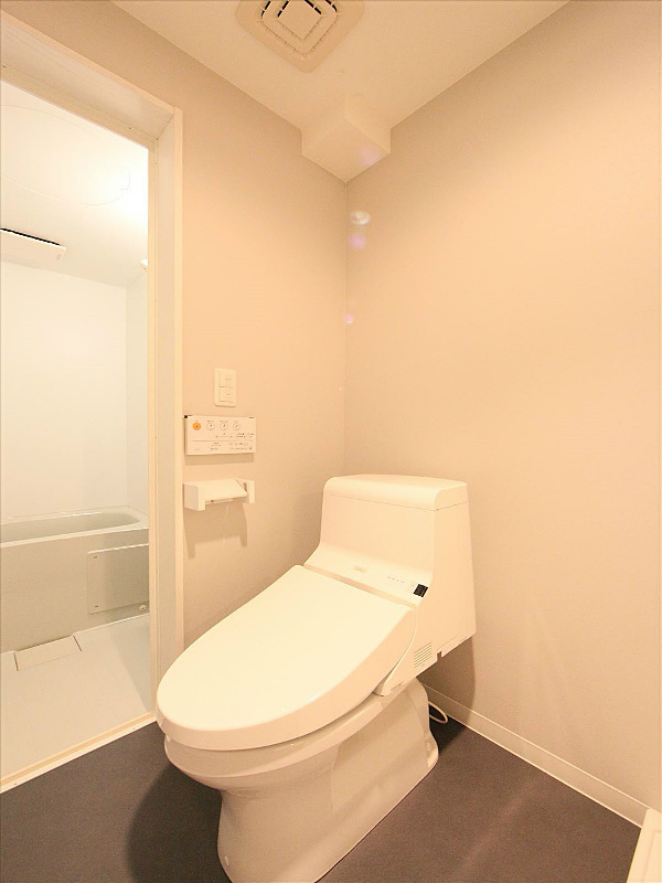 ウォシュレット付トイレ