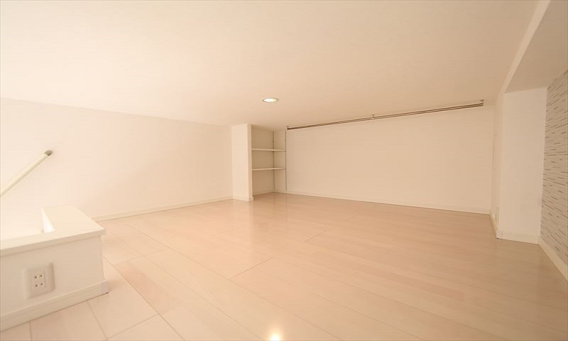 ロフト6帖収納スペースや寝室に