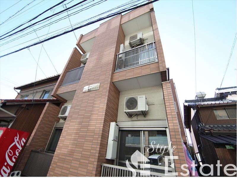 プティ　オランジュ　（プティオランジュ）