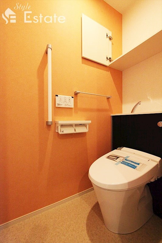 温水洗浄便座付シャワートイレ