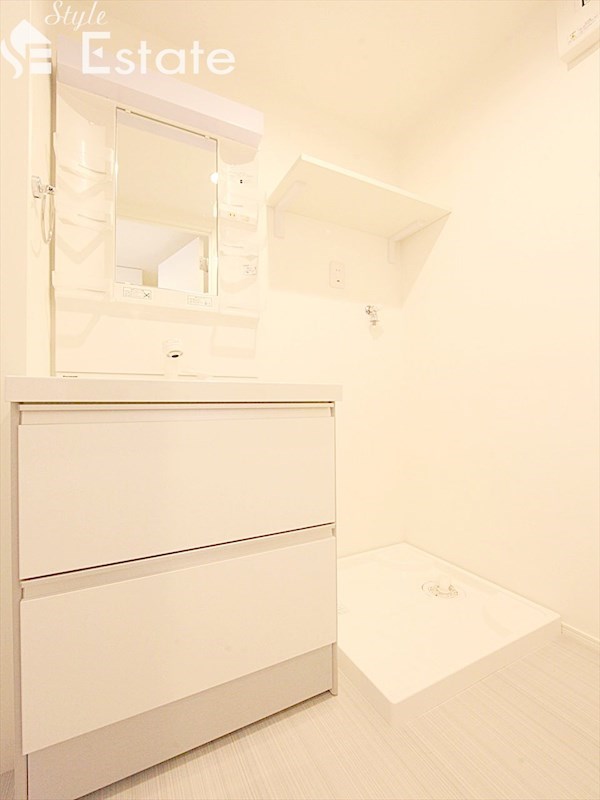 室内洗濯機置き場 同仕様内装