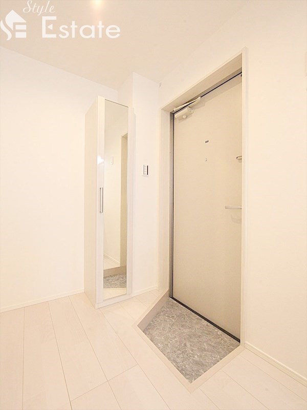 玄関 シューズボックス付 同仕様内装