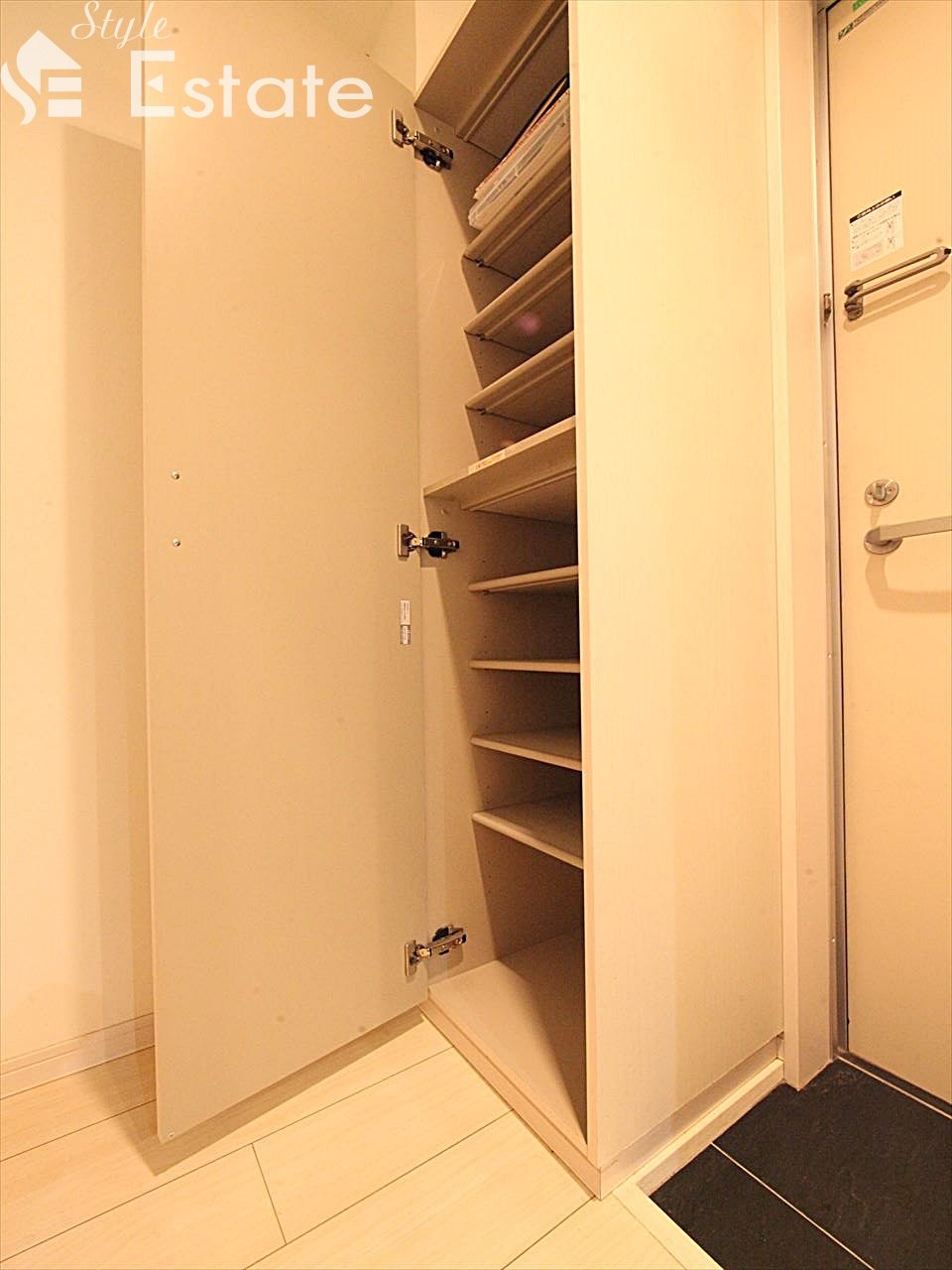 シューズボックス