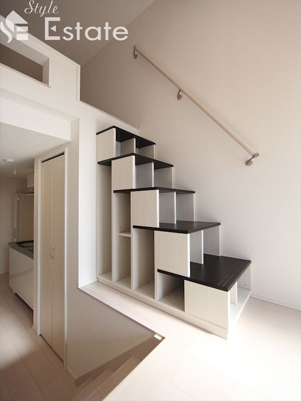 階段タイプ☆プチ収納付き