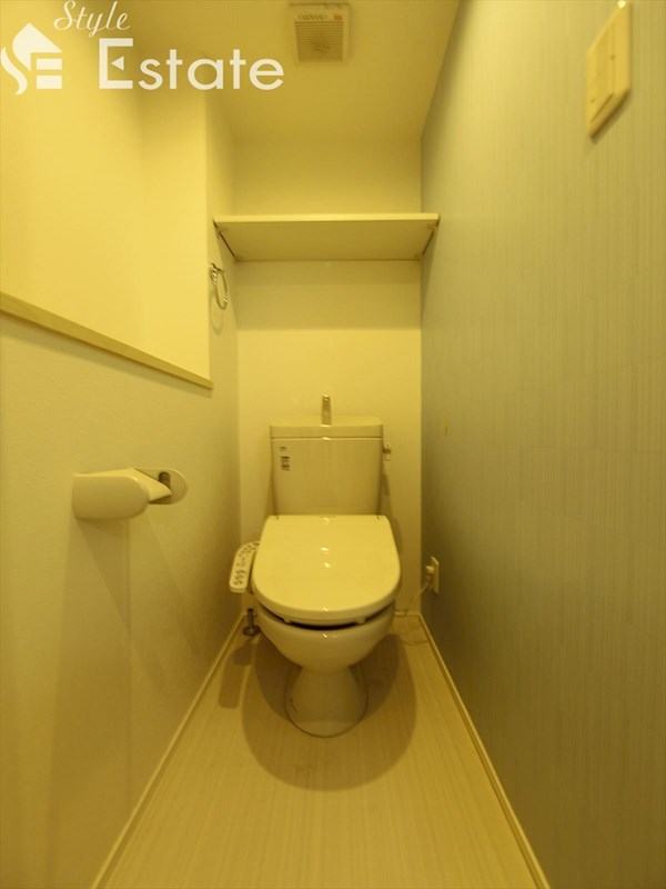 温水洗浄便座付シャワートイレ