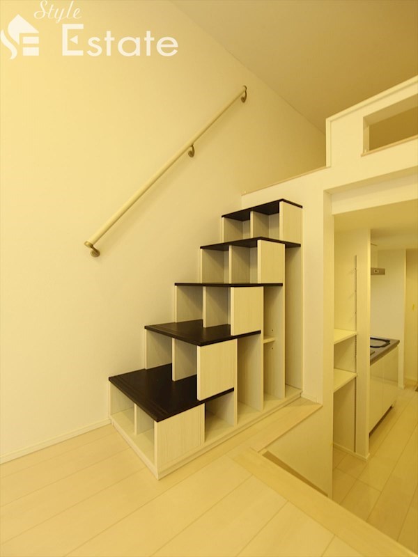階段収納