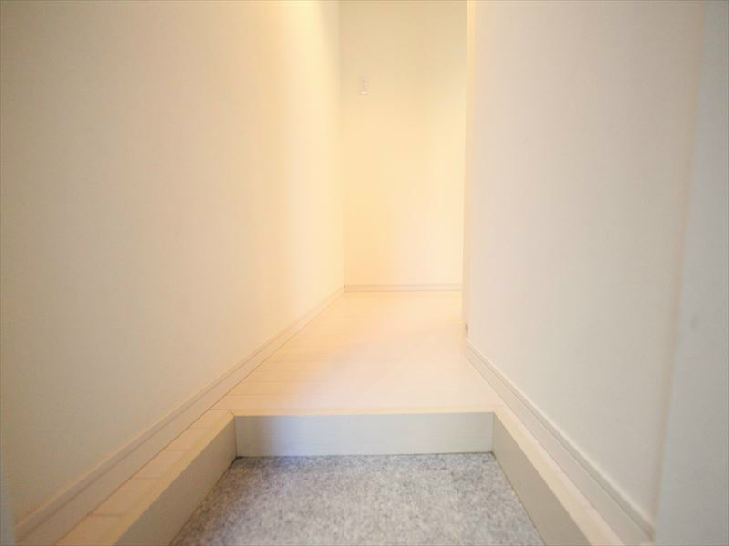 玄関を開けるとこんな感じ