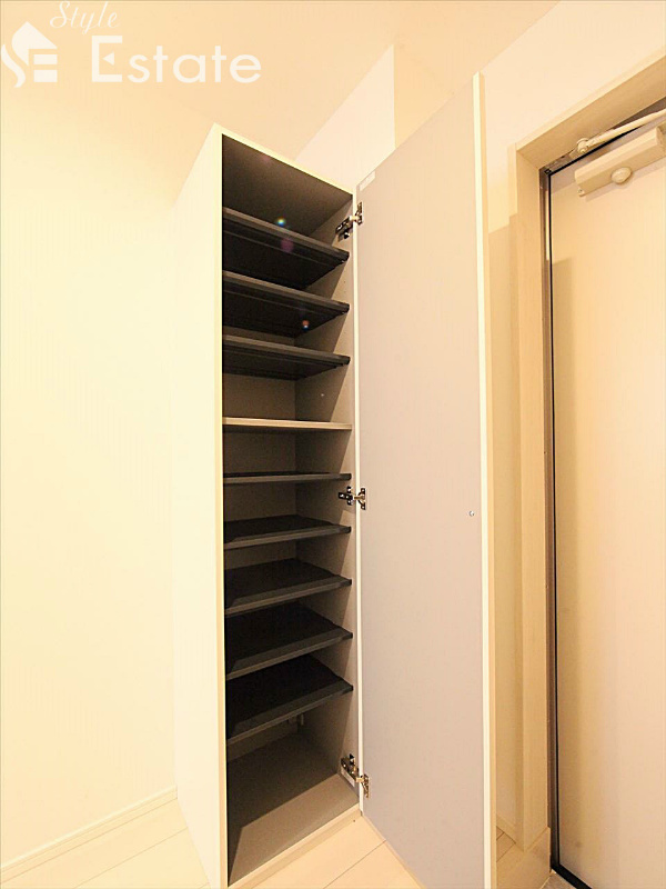 シューズボックス