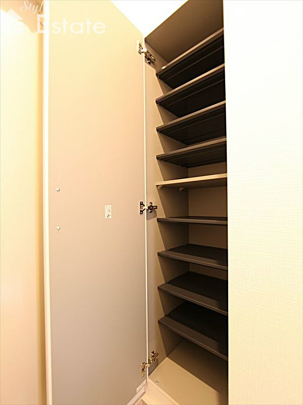 シューズボックス