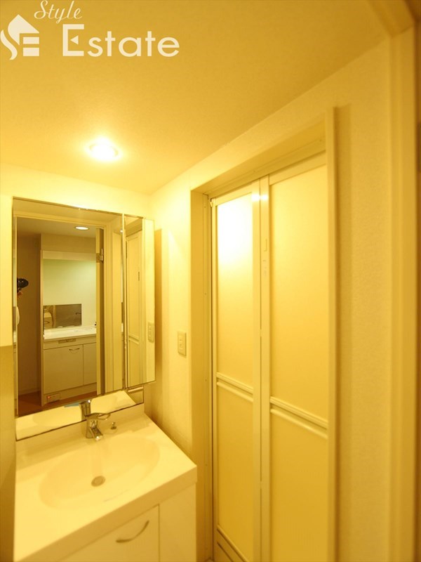 独立洗面台 脱衣所