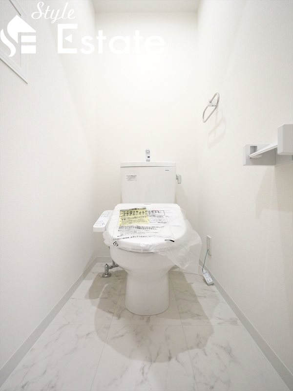 温水洗浄便座付シャワートイレ