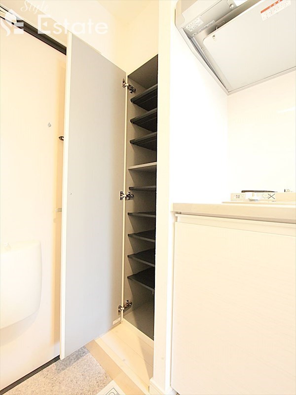 シューズボックス