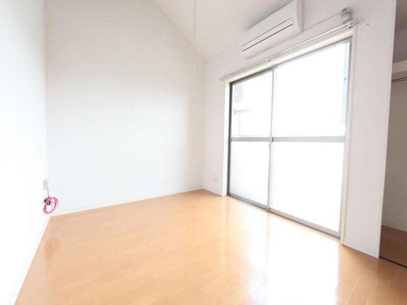 洋室ロフト付ネット使い放題無料