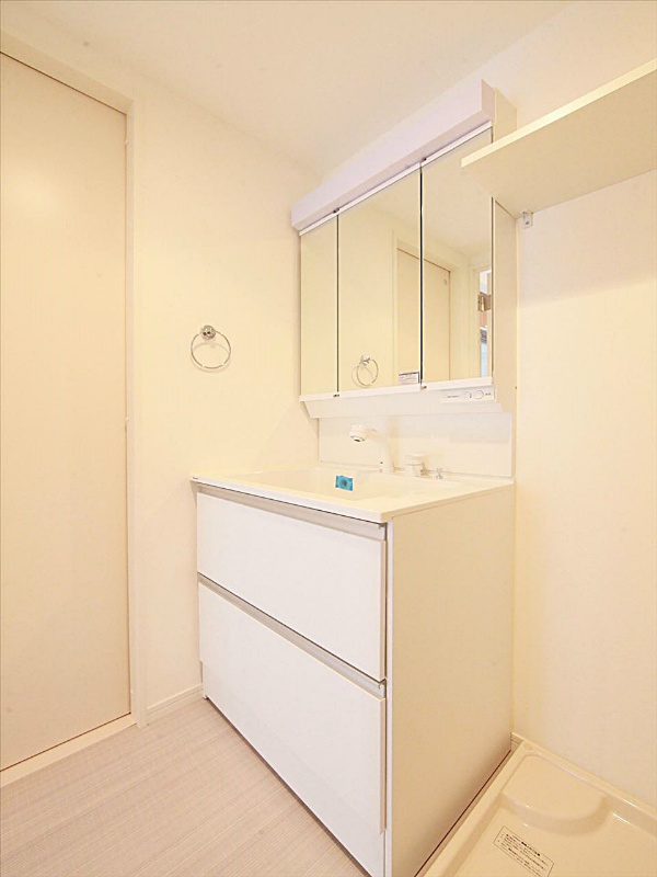 脱衣所 洗面台(シャンプードレッサー付)