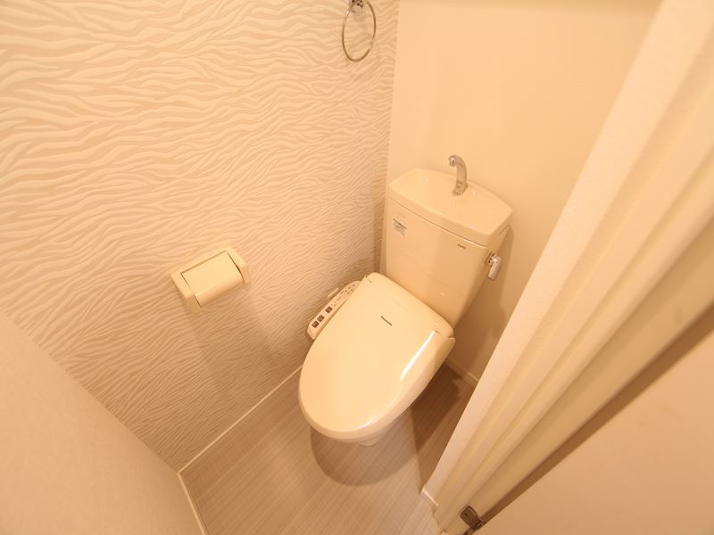 温水洗浄便座付トイレ 同仕様内装