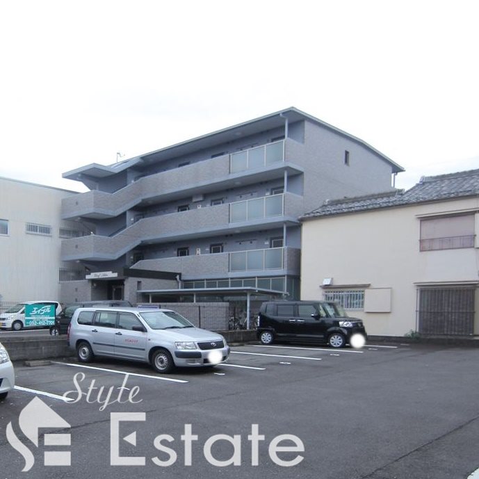 Dorf Adon（ドルフアドン）