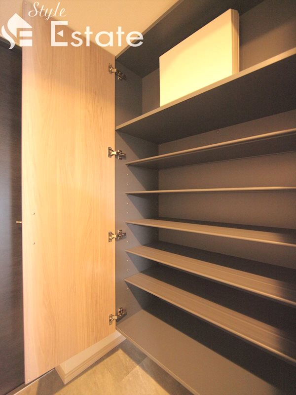 シューズボックス