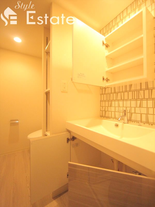 独立洗面台シャンプードレッサー付