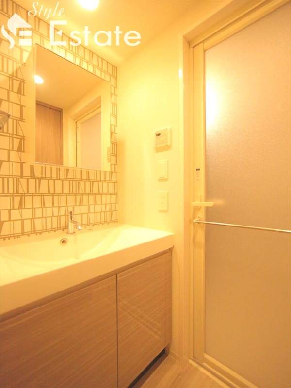 独立洗面台シャンプードレッサー付