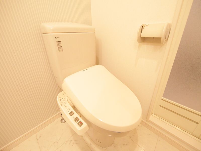 ウォシュレット付きトイレ