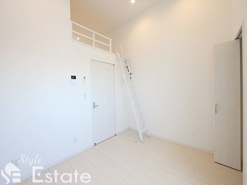 洋室 ロフト付き!!