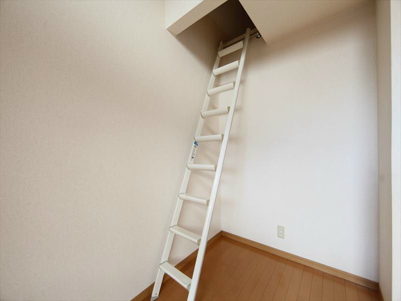 別号室内装
