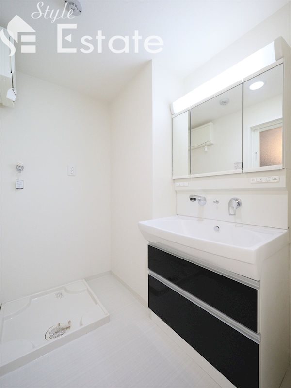 独立洗面台シャンプードレッサー付