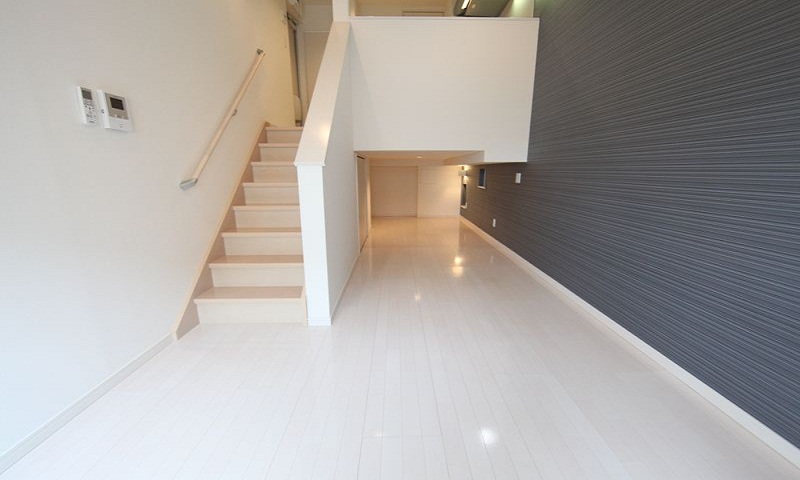 洋室6.1帖 床下ロフト6帖 繋がってますので広く使えます。