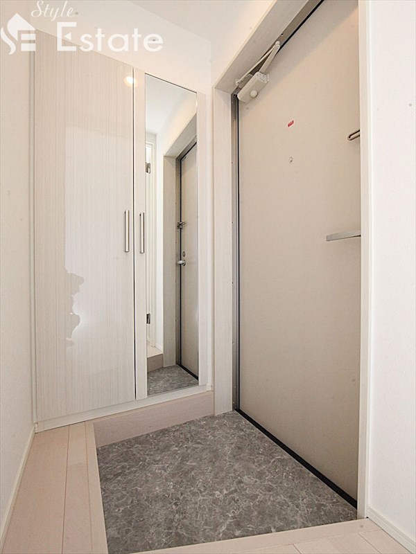 玄関 シューズボックス付 同仕様内装