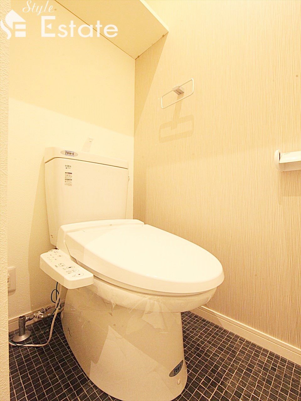 トイレ ウォッシュレット付 棚付