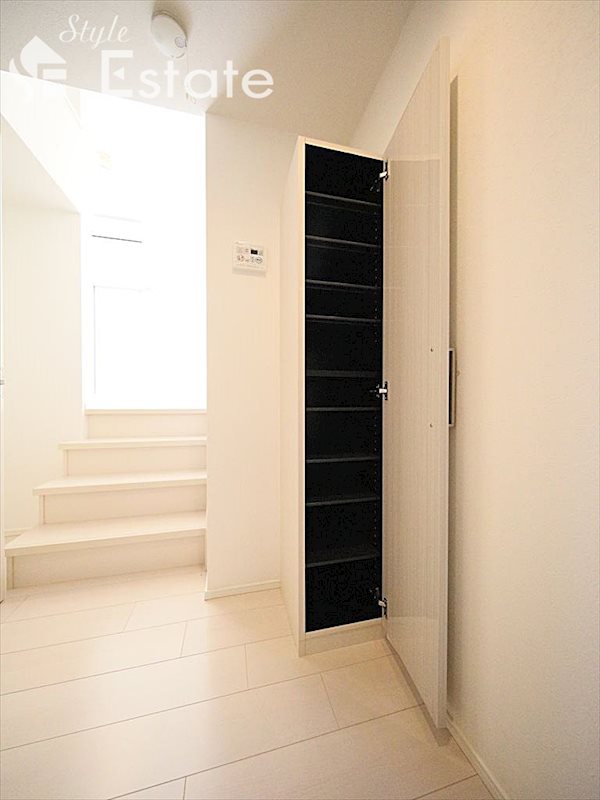 シューズボックス