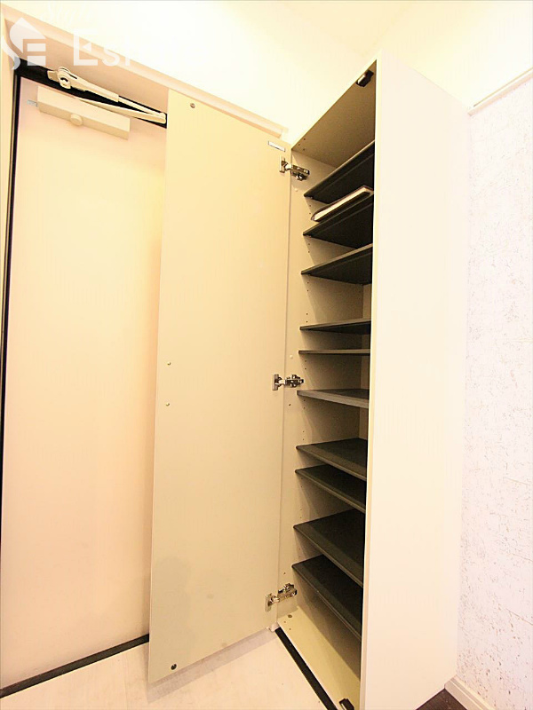 シューズボックス