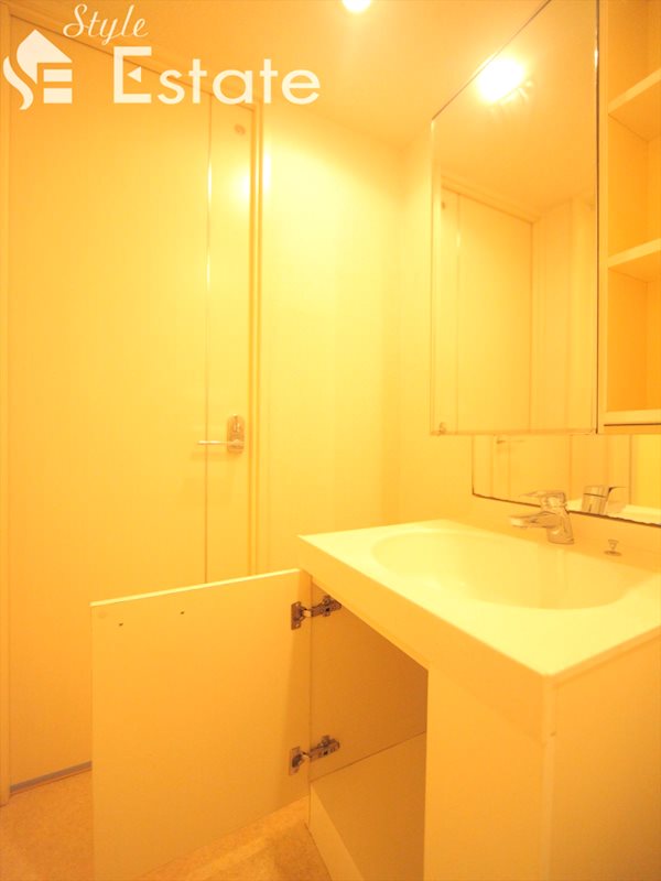 独立洗面台 収納 同仕様内装